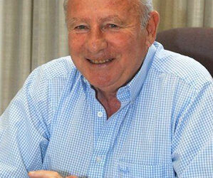 Mendel Kaplan